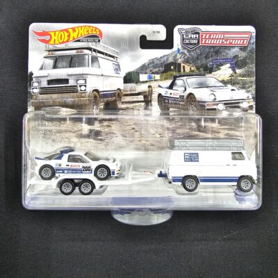 Hot Wheels Transporter Ford RS200 Rally Van